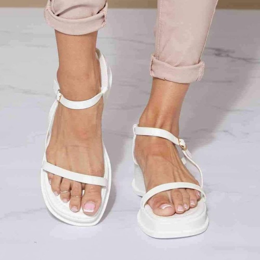 Brand New Strappy Platform Sandal size 8.5 Weeboo brand